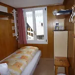 Esthers Konukevi