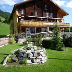 Esthers 3* Gimmelwald